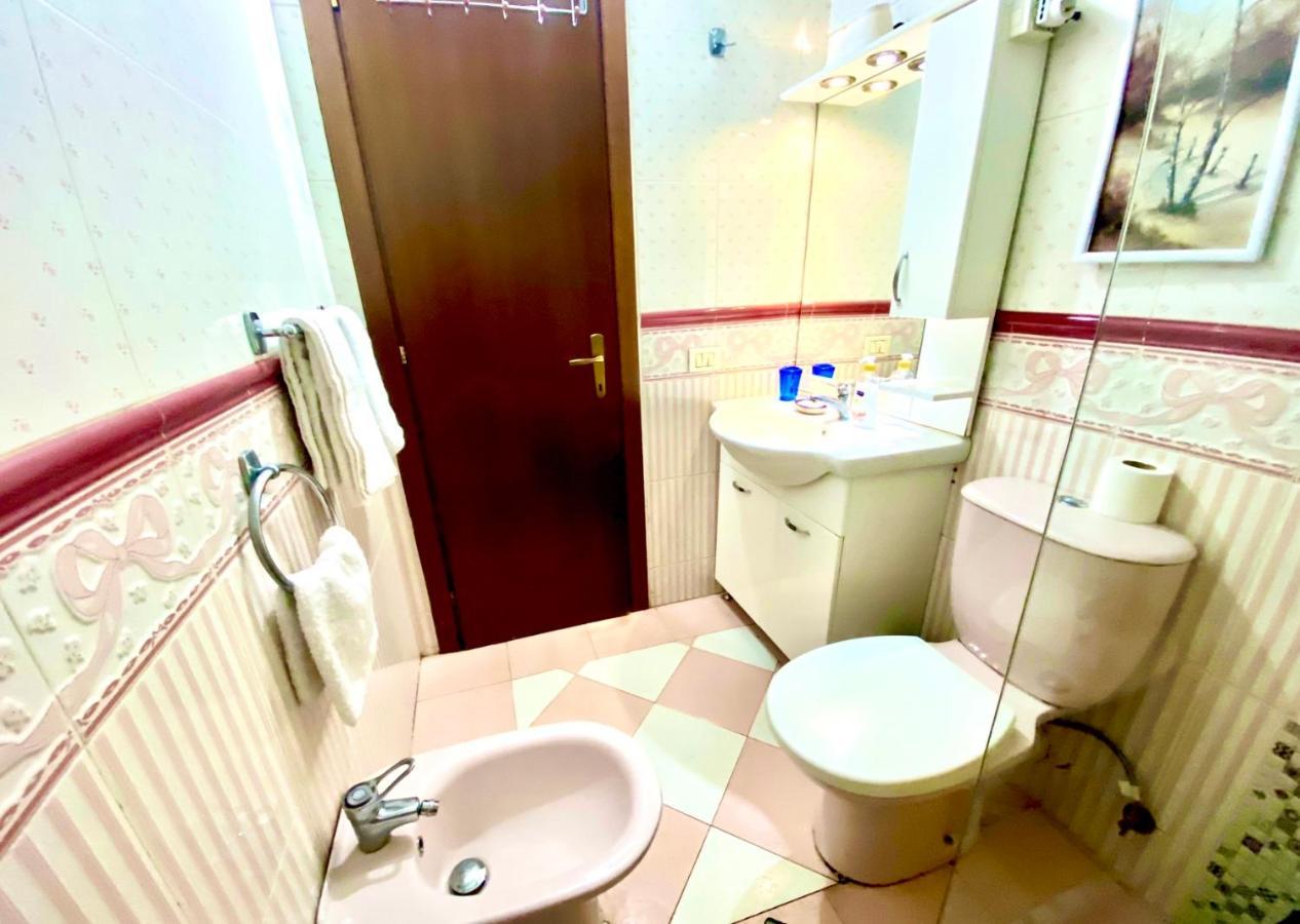 Blloku Apartment Тирана Екстер'єр фото
