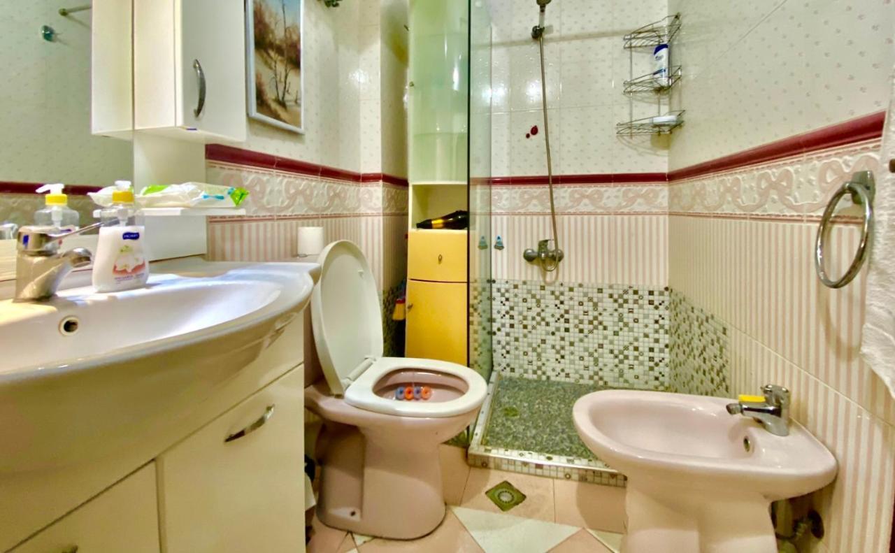 Blloku Apartment Тирана Екстер'єр фото